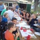 Pizza eten na terugkeer van zomerkamp 2014